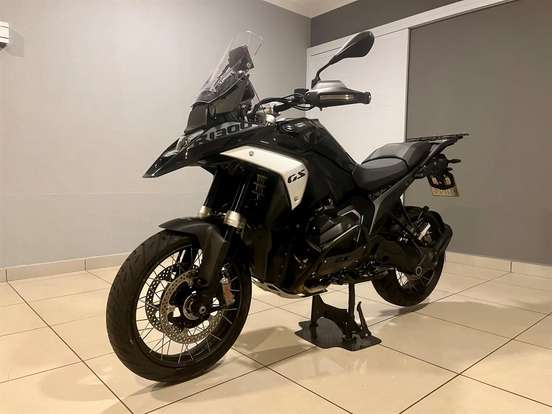 BMW-R 1300 GS TRIPLE BLACK BMW-R 1300 GS TRIPLE BLACK-2025
