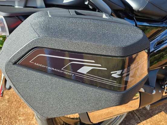 BMW-R 1300 RT TRIPLE BLACK BMW-R 1300 RT TRIPLE BLACK-2025