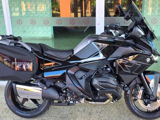 BMW-R 1300 RT TRIPLE BLACK BMW-R 1300 RT TRIPLE BLACK-2025