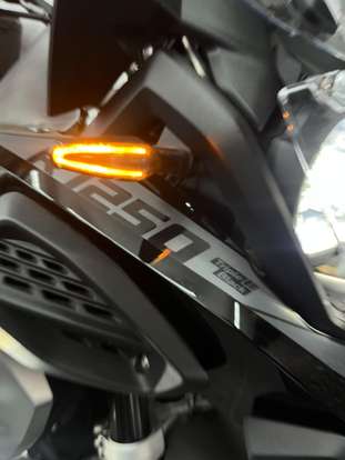BMW-R 1250 GS ADVENTURE PREMIUM TRIPLE BLACK-2023