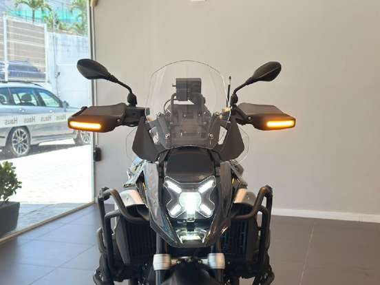 BMW-R 1300 GS TRIPLE BLACK-2024
