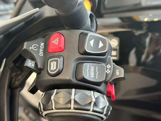 BMW-R 1300 GS TRIPLE BLACK-2024