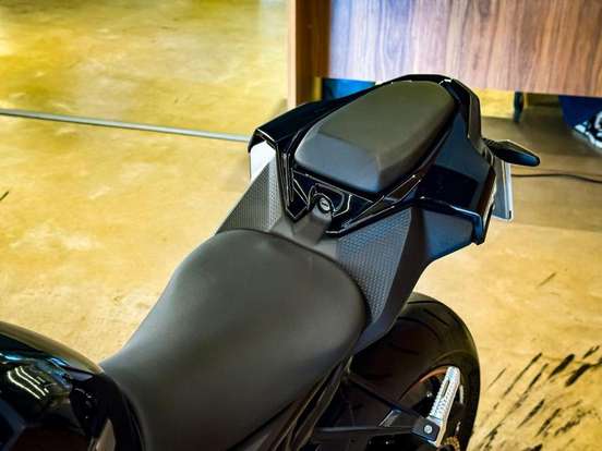 BMW-S 1000 RR-2024