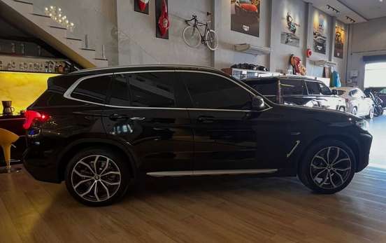 BMW-X3-2021