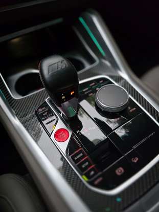 BMW-X6-2021