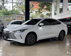 BYD KING 1.5 DM-I PHEV GS AUTOMÁTICO BYD KING 1.5 DM-I PHEV GS AUTOMÁTICO