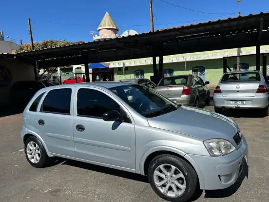 CHEVROLET-CORSA-2010