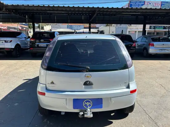 CHEVROLET-CORSA-2010