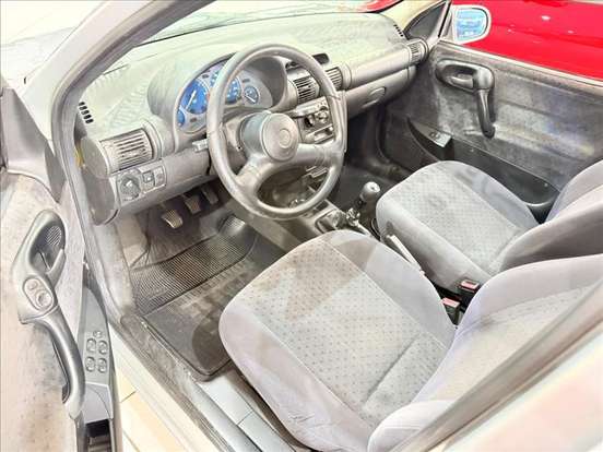 CHEVROLET-CORSA-2000