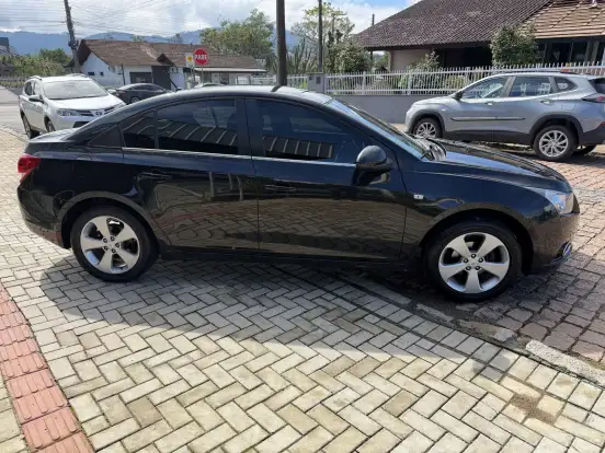 CHEVROLET-CRUZE-2012