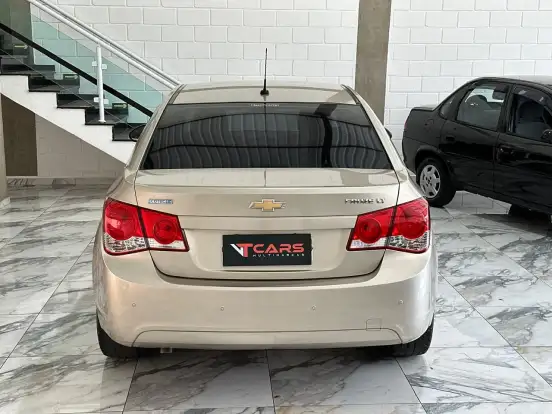 CHEVROLET-CRUZE-2012