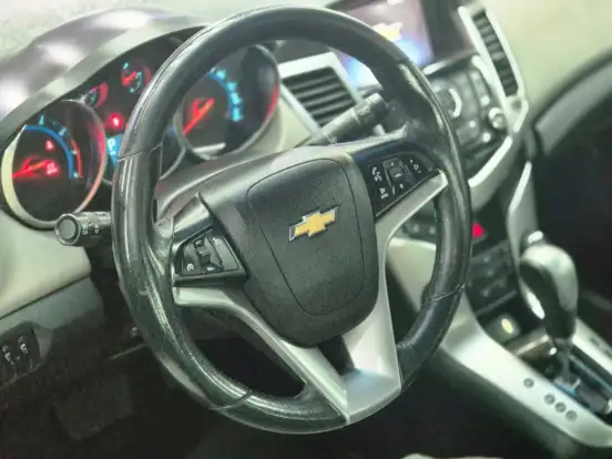 CHEVROLET-CRUZE-1.8 LTZ 16V FLEX 4P AUTOMÁTICO CHEVROLET-CRUZE-2011