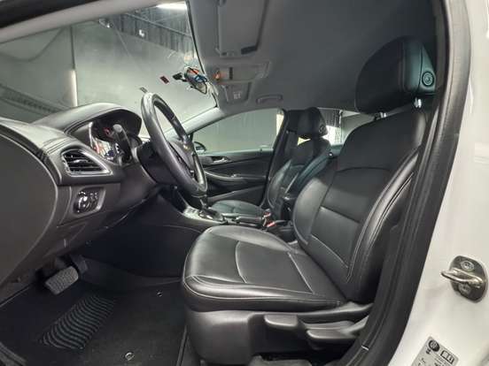 CHEVROLET-CRUZE-2022