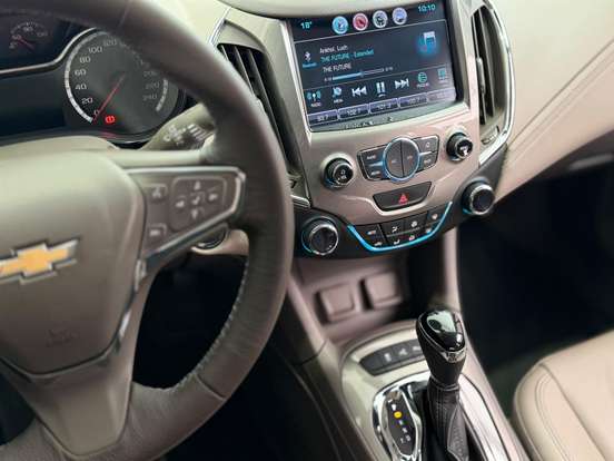 CHEVROLET-CRUZE-2017