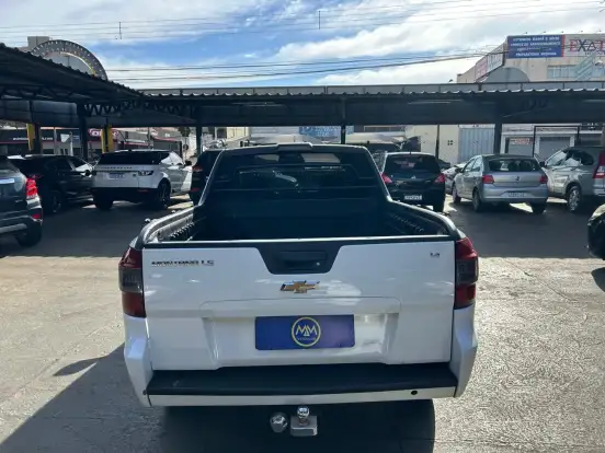 CHEVROLET-MONTANA-2012