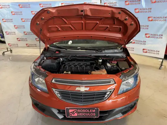CHEVROLET-ONIX-2014
