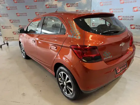 CHEVROLET-ONIX-2014