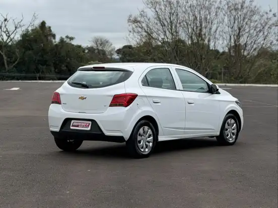CHEVROLET-ONIX-1.0 MPFI LT 8V FLEX 4P MANUAL CHEVROLET-ONIX-2019