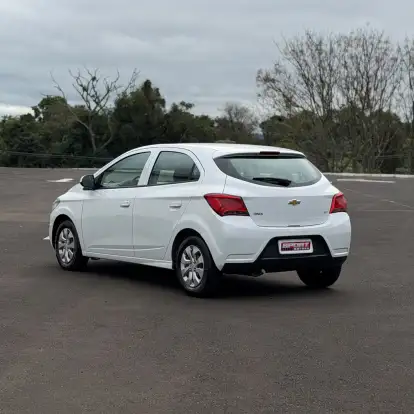CHEVROLET-ONIX-2019