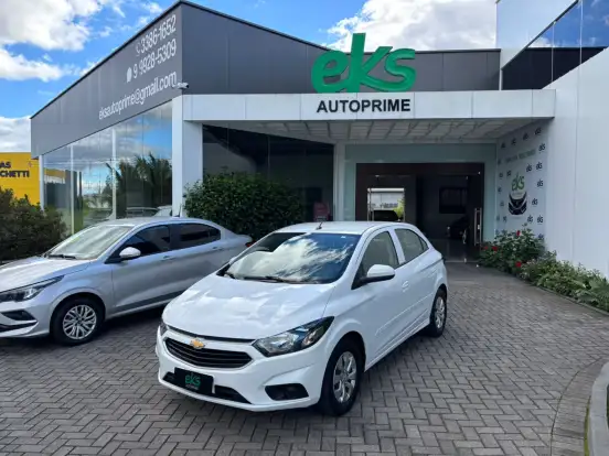 CHEVROLET-ONIX-2018