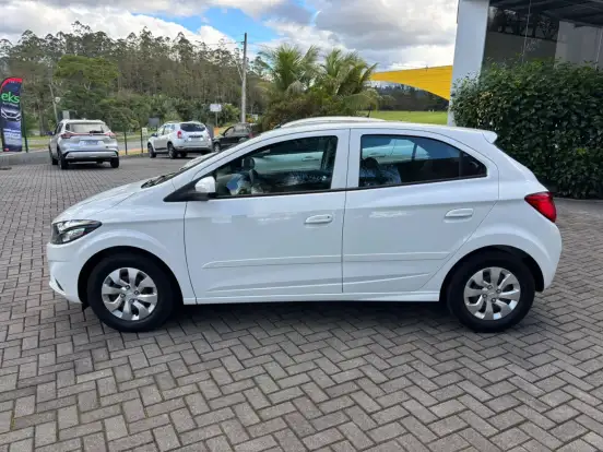 CHEVROLET-ONIX-1.0 MPFI LT 8V FLEX 4P MANUAL CHEVROLET-ONIX-2018