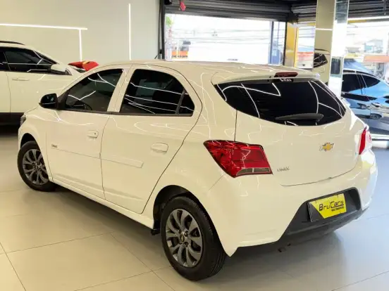 CHEVROLET-ONIX-1.4 MPFI LT 8V FLEX 4P MANUAL CHEVROLET-ONIX-2018