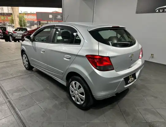 CHEVROLET-ONIX-1.4 MPFI LT 8V FLEX 4P MANUAL CHEVROLET-ONIX-2016
