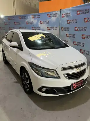 CHEVROLET-ONIX-2014