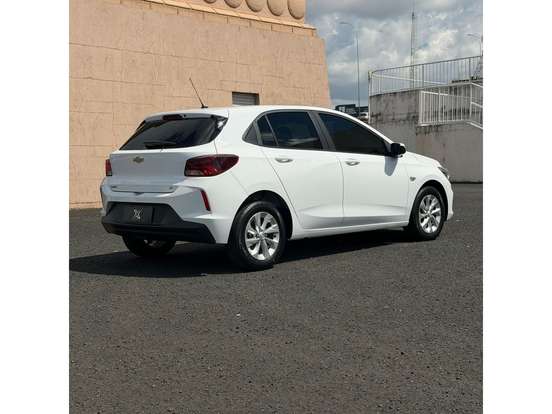 CHEVROLET-ONIX-2022