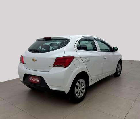 CHEVROLET-ONIX-2018
