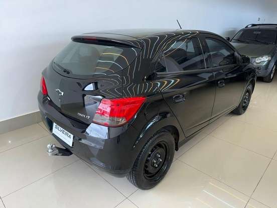 CHEVROLET-ONIX-1.0 MPFI LT 8V FLEX 4P MANUAL CHEVROLET-ONIX-2014