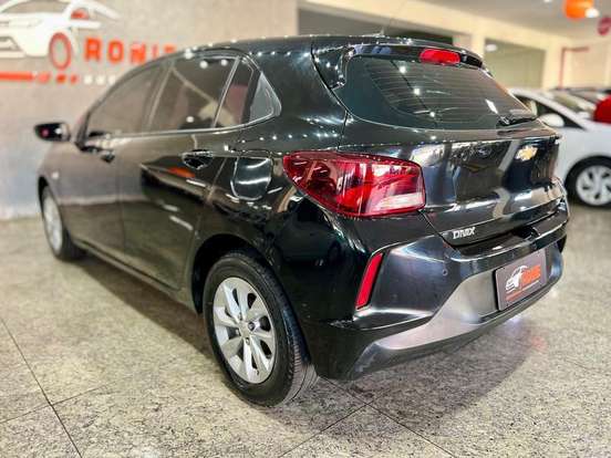 CHEVROLET-ONIX-2020