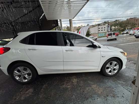 CHEVROLET-ONIX-2019