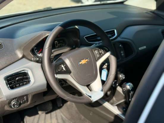 CHEVROLET-ONIX-2018