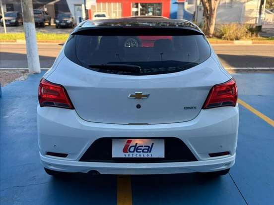CHEVROLET-ONIX-1.4 MPFI EFFECT 8V FLEX 4P MANUAL CHEVROLET-ONIX-2017