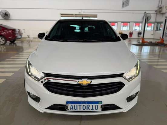 CHEVROLET-ONIX-2018