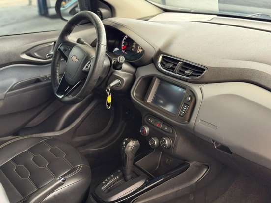 CHEVROLET-ONIX-1.4 MPFI LTZ 8V FLEX 4P AUTOMÁTICO CHEVROLET-ONIX-2018
