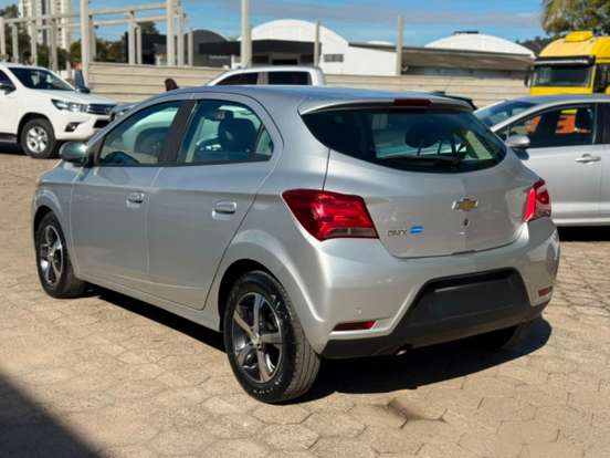 CHEVROLET-ONIX-1.4 MPFI LTZ 8V FLEX 4P AUTOMÁTICO CHEVROLET-ONIX-2017