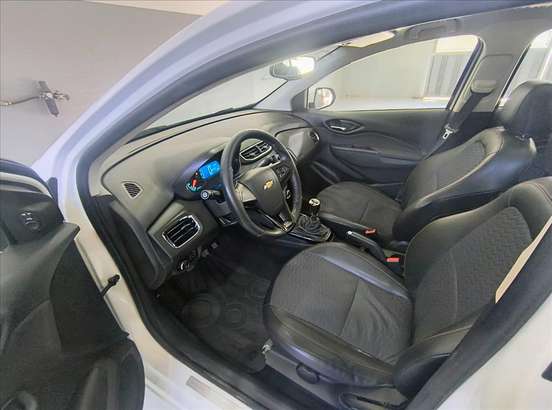 CHEVROLET-ONIX-2017