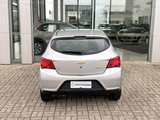 CHEVROLET-ONIX-2016