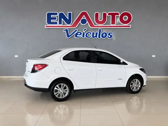 CHEVROLET-PRISMA-2014