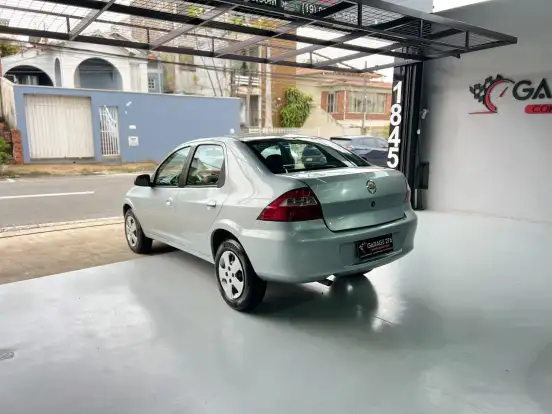 CHEVROLET-PRISMA-2010
