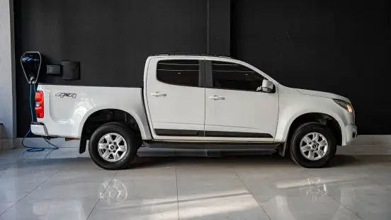 CHEVROLET-S10-2.8 LT 4X4 CD 16V TURBO DIESEL 4P AUTOMÁTICO CHEVROLET-S10-2015