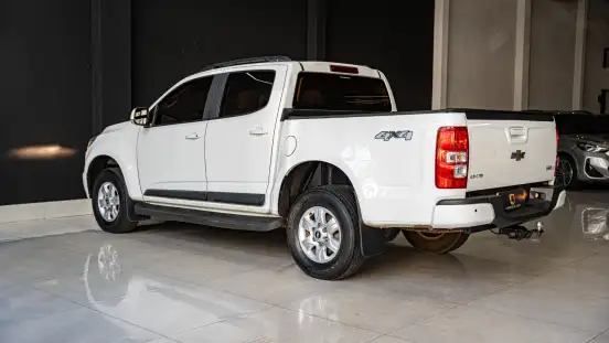CHEVROLET-S10-2.8 LT 4X4 CD 16V TURBO DIESEL 4P AUTOMÁTICO CHEVROLET-S10-2015