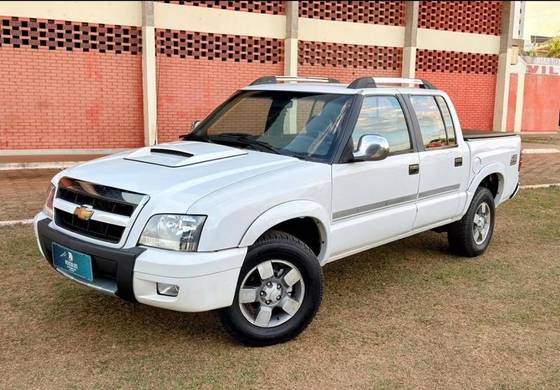 CHEVROLET S10 2.4 ADVANTAGE 4X2 CD 8V FLEX 4P MANUAL