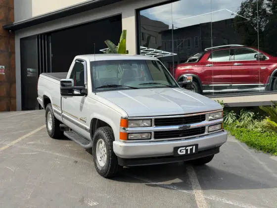 CHEVROLET SILVERADO 4.1 4X2 CS 18V DIESEL 2P MANUAL