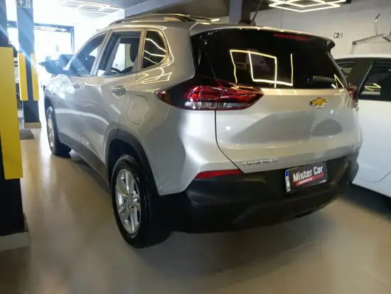 CHEVROLET-TRACKER-2022