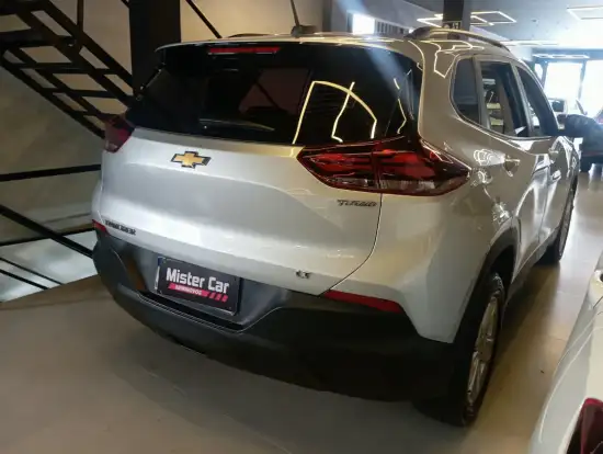 CHEVROLET-TRACKER-2022