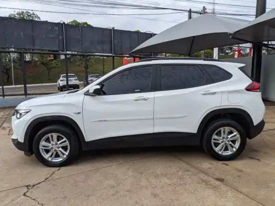 CHEVROLET-TRACKER-2021