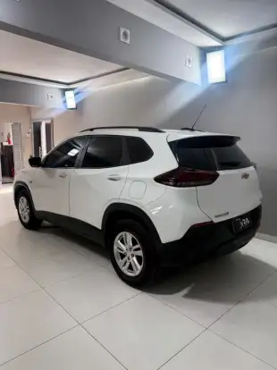 CHEVROLET-TRACKER-2022